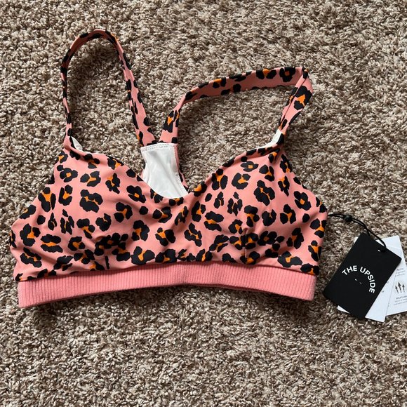 Two-Piece Activewear Set - Picture 6 of 8